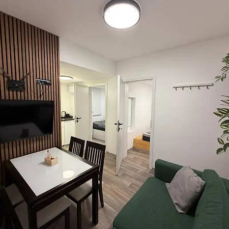 Hiska Pod Hrastom G110 Aqualuna, Olimia * Podčetrtek
